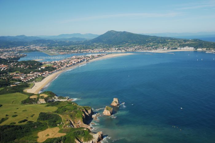 Vue-aerienne-hendaye-d-Abbadia-Vers-le-Jaizquibel