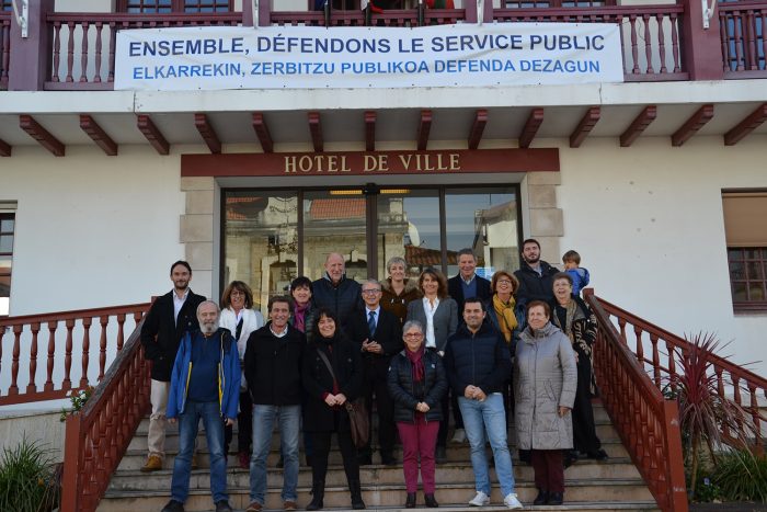 Hendaye se mobilise pour défendre le service public