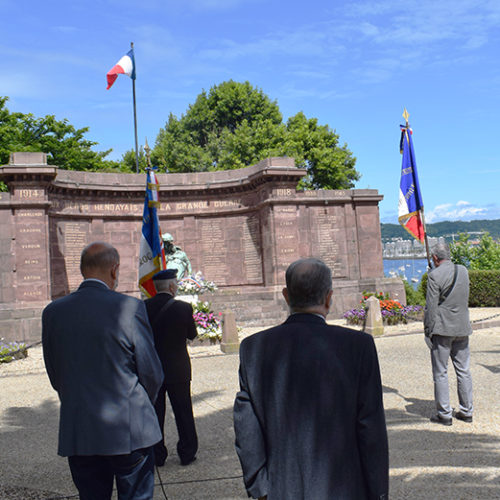 Cérémonie 18 juin - Monument